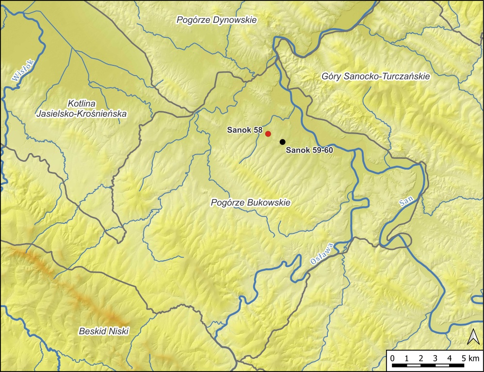 Sanok, stan. 58. Lokalizacja stanowiska w odniesieniu do podziału fizycznogeograficznego południowo- -wschodniej Polski (wg Solon et al. 2018; źr&oacute;dło mapy: GUGiK)